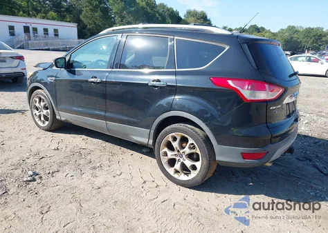 2016 Ford Escape Titanium из США, поврежденный, VIN 1FMCU9J90GUA65237